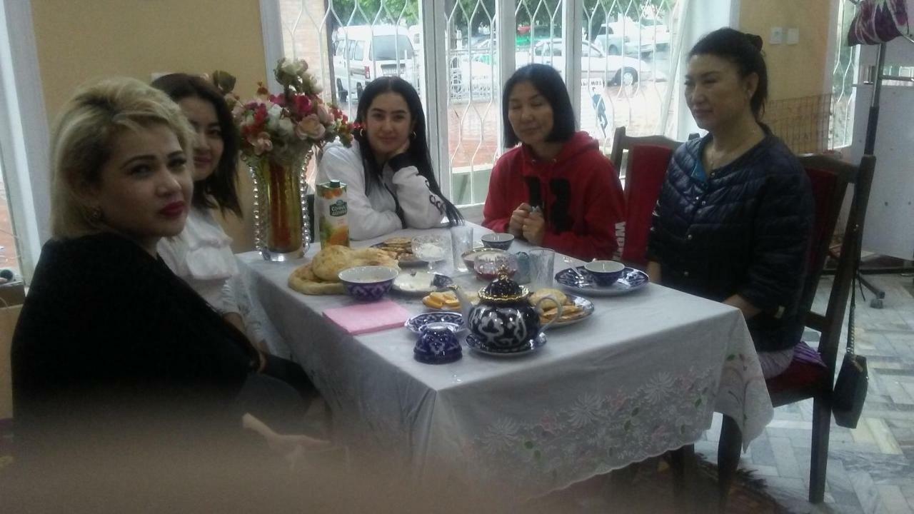 Gulsara Hostel Samarkand Buitenkant foto