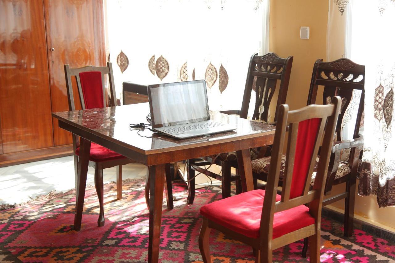 Gulsara Hostel Samarkand Buitenkant foto